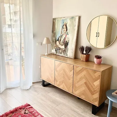 Capital * ティラナ