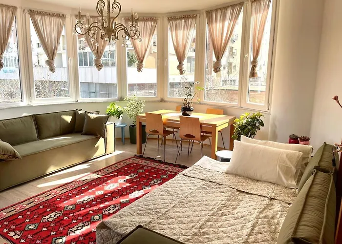 Capital * Тирана