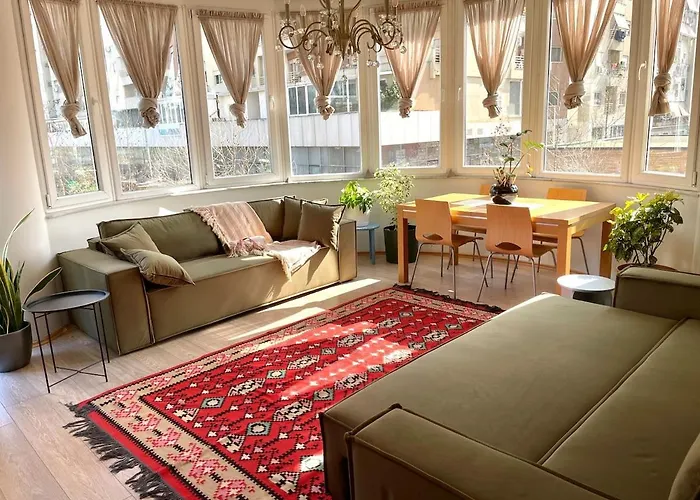 Capital Тирана