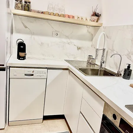 Apartament Capital